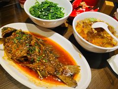-味上湘菜馆(岳麓山店)