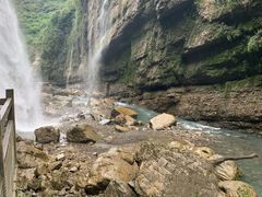-龙水峡地缝景区