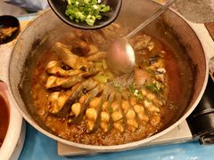 -刘姐啤酒鱼民族演艺餐厅(西街总店)