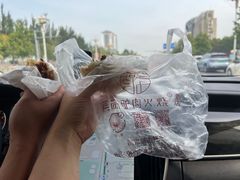 -闫家驴肉老店(华电一校店)