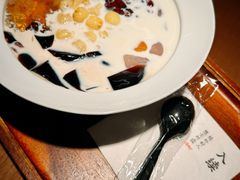 -RUXU入续糖水铺与包(卓悦中心店)