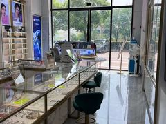 -世纪大明眼镜·蔡司战略授权店(汉街店)