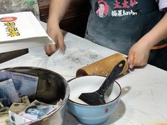 -邵建华师傅梅菜扣肉饼(麓山总店)