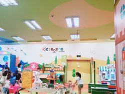 -莫莉幻想儿童乐园(武汉经开永旺店)