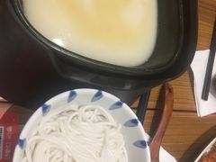 -阿香米线(大唐西市大润发店)