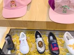 -BAPE STORE®(斯普瑞斯奥特莱斯店)