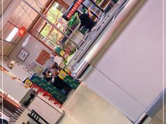 -荣吉招牌自助骨头锅(顾乡店)