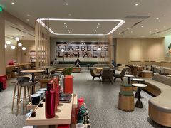 大堂-星巴克臻选(上海陆家嘴中心店)