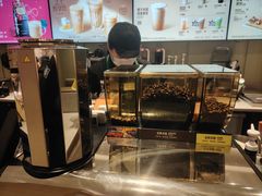 -星巴克臻选(上海中环广场2F店)