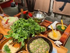 -周小明火锅(黑金冠社区店)