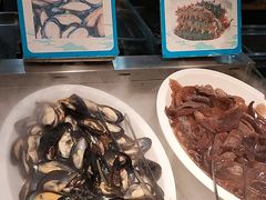 -遇上西雅图多融合海鲜自助餐厅(中房金谊广场店)