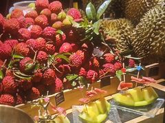 -雍容荟帝王蟹活龙虾展台自助(IFS黑金店)