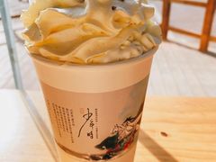 幽兰拿铁-茶颜悦色(九龙仓从前慢茶叶子店)