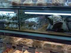 面包甜点陈列柜-白玉兰食品(甜云店)