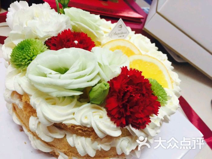 天使之吻艺术翻糖蛋糕图片 - 第2张