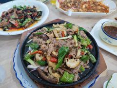 铁板牛肉-洪霞餐馆