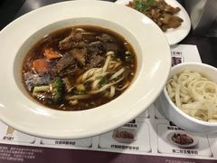 金牌半筋半肉面-康师傅私房牛肉面(北京南站店)