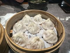 -莱莱小笼·乔艾