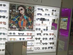 -宝岛眼镜(群光广场店)