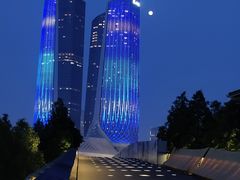 -南京眼步行桥