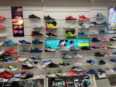 -YONEX苗江运动城(源深店)