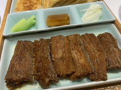 烙饼卷带鱼-106餐厅北京菜.烤鸭(百子湾店)