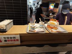 -麦当劳(中山公园龙之梦店)