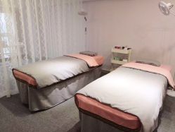 -Yolee雅妮容颜定制美睫·美甲