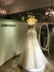 -LANYI COUTURE高级婚纱礼服改衣店