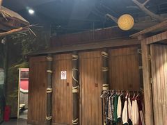 -暴风岛沉浸式体验馆(百联世纪店)
