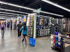 -迪卡侬(西三旗店)