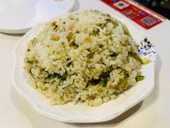 -德林酸菜鱼火锅(南丹店)