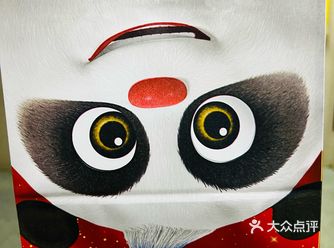 位于交通西路中山北路路口的炸鸡店，一家新开不久的店