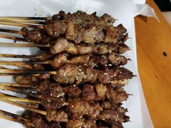 -巴汗羊肉串烧烤店
