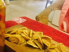-邊城書店