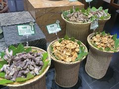 -黔蘑菇四季餐厅(观山湖店)