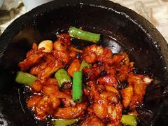 石锅杭椒牛蛙-桂满陇天书(南京德基旗舰店)