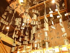 -猫的天空之城概念书店(杭州南宋御街店)