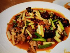 -兔行天下-鸿鹤鲜锅兔(中海国际店)