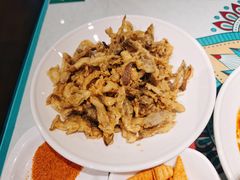 椒盐蘑菇酥肉-楼兰古丽·新疆拌面·清真(华阳城店)