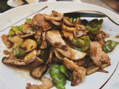 -蔼若春.传承三十年云南菜(金碧公园店)