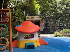 -蓝海豚游泳俱乐部(南京西路店)