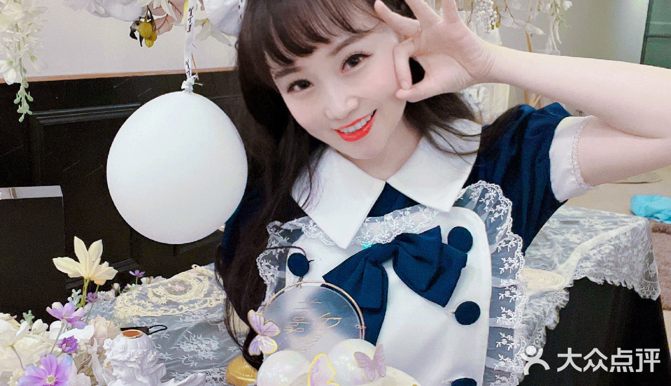 主人请吩咐，左or右哪枚小女仆你pick？
