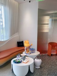 -AYO SALON