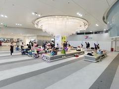 -冰纷万象滑冰场(深圳万象城店)