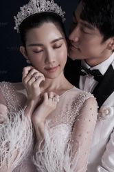 -雪中彩影婚纱摄影·微光艺术中心