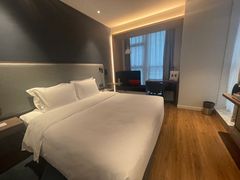 -珠海拱北口岸智选假日酒店