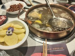 -牛村来人潮汕牛肉火锅(西单店)