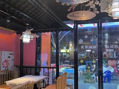 -老街烧烤大排档·地道湖北菜·龙虾馆(汉口火车站店)