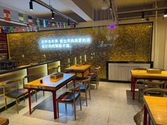 -江城老胖串店·海鲜·小龙虾(世光路店)